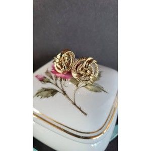 Lisner Gold Screwback Earrings